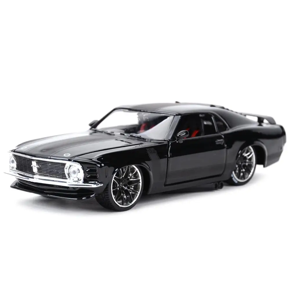 Maisto 1:24 1970 Ford Mustang Boss 302 Sports Car Static Die Cast Vehicles Collectible Model Car Toys