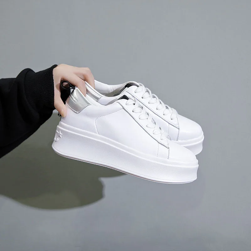 

Yidian Beautiful Thick Bottom Increase Small White Shoes 2020 Spring New Pattern Genuine Leather Casual Shoes The Korean Version
