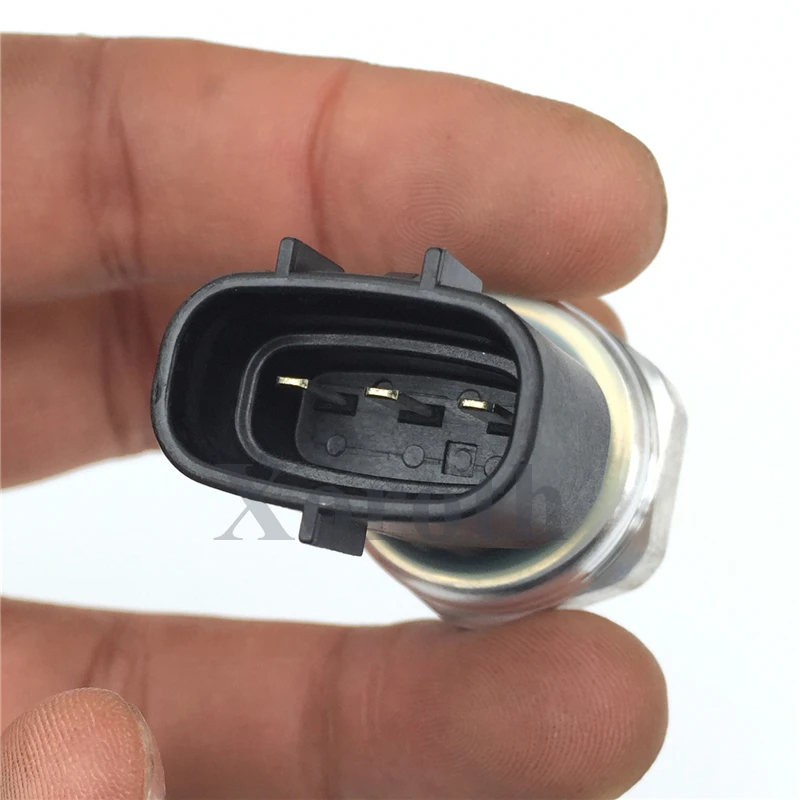 Подлинный OEM Качество кондиционер датчик давления 95546-68L00 для SUZUKI