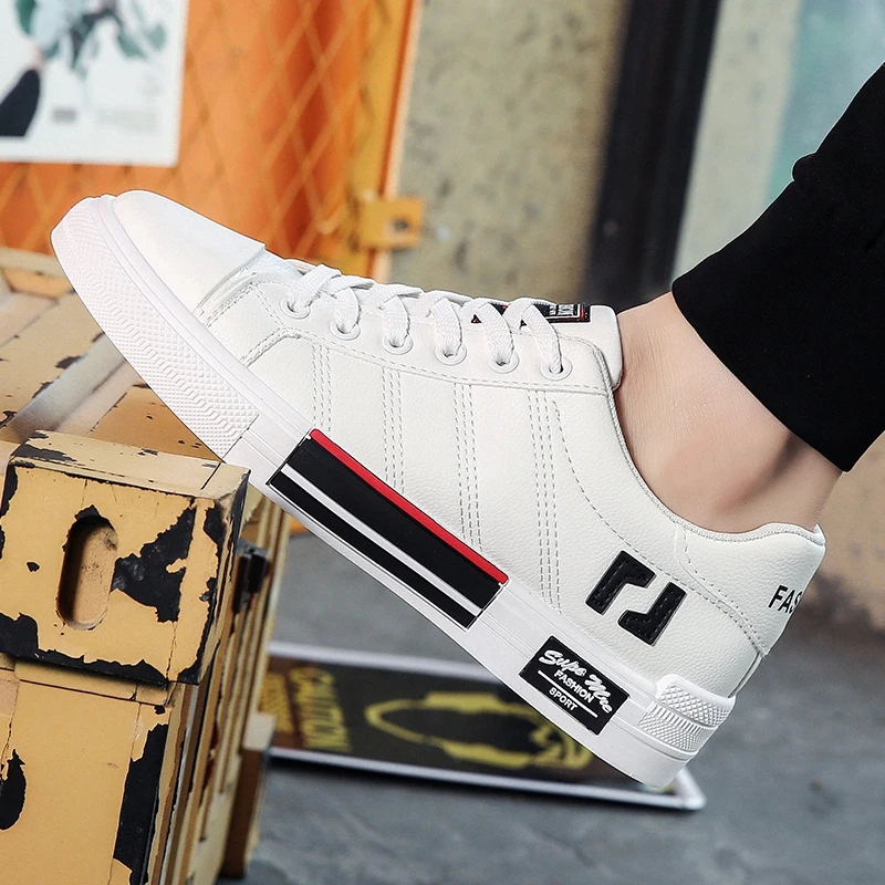 

Man Sport Shoes Sneakers Casual Running Skate Shoes Leather Skateboard Classic Wild White Black Trainers Tenis Zapatos Student