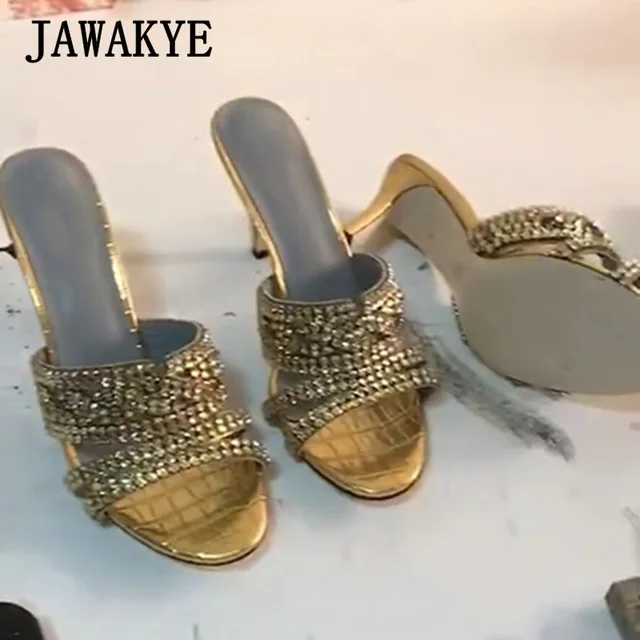 Пикантные женские босоножки на высоком каблуке, украшенные кристаллами и бусинами; цвет золотистый, серебристый, черный; Летние Босоножки с открытым носком; обувь для подиума; женская обувь для вечеринок со стразами - Цвет: gold