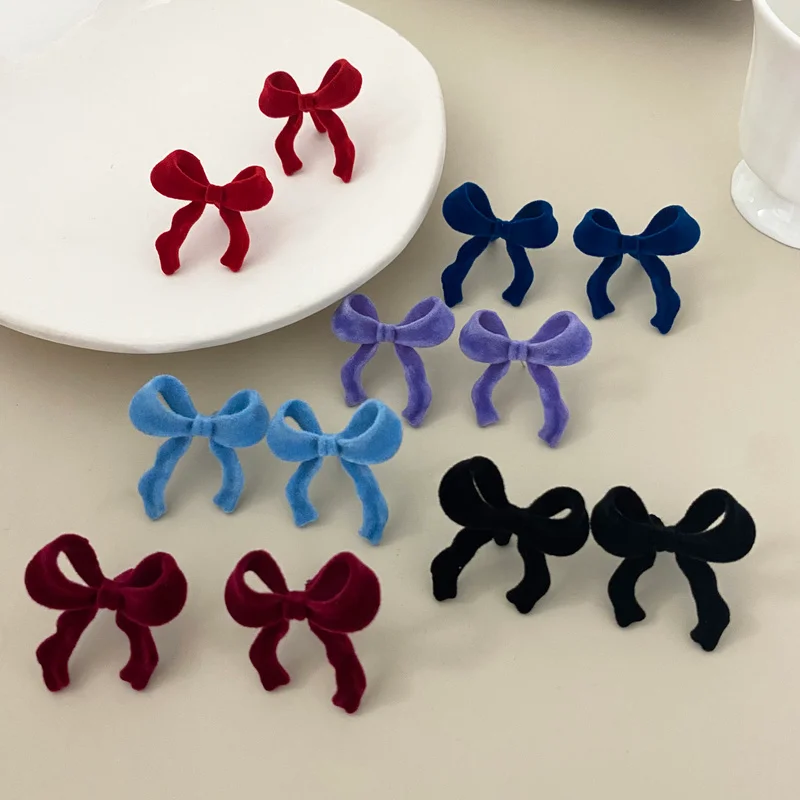 

Autumn and winter retro lovely velvet bow Plush Earrings DIY hand hairpin accessories mobile phone shell accessories materials