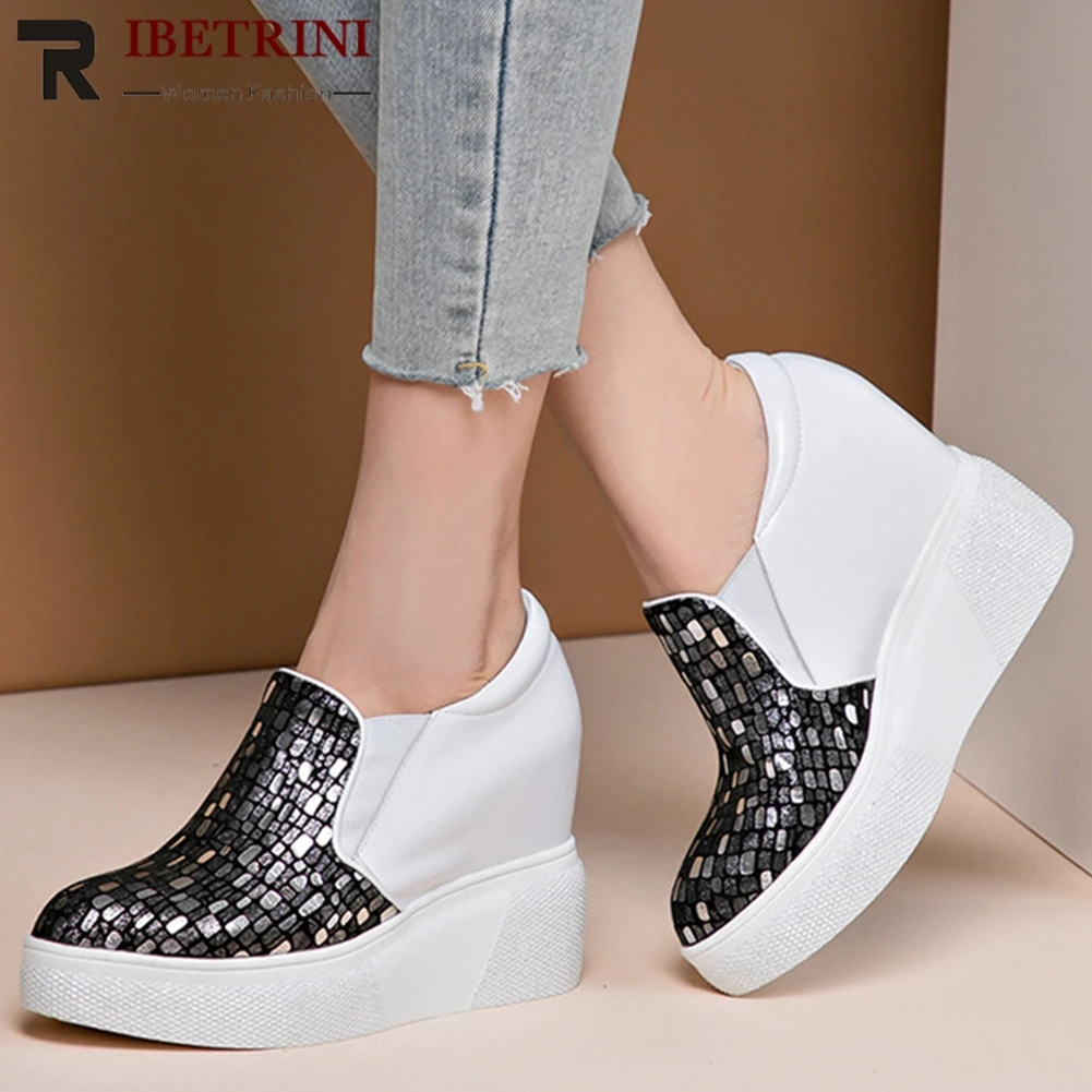 

RIBETRINI Brand New Big Size 32-40 Genuine Cow Leather Height Increasing Flat Platform Shoes Woman Casual Party Autumn Flats