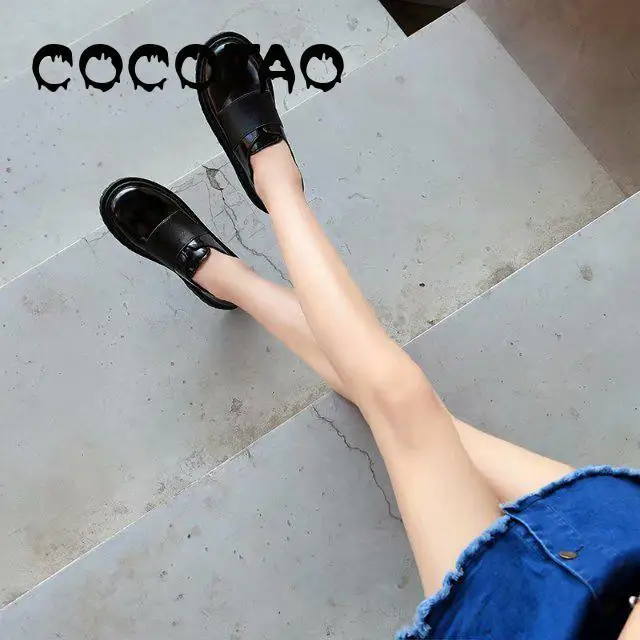 

2019 College Wind Small Shoes 2019 Spring New Korean Version Of The Wild Thick End British Retro Chic Students Wild Fashion Shoe