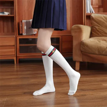 

Harajuku Retro Women Cotton Autumn Winter Long Socks Casual Thick Warm Sock Lady Gift Litter Bee School Girl
