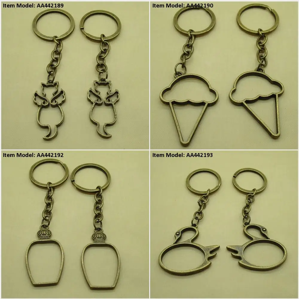 goose the cat keychain