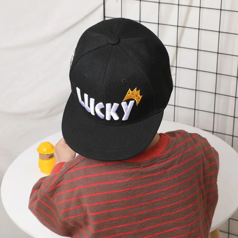 Детская бейсбольная кепка с вышитой короной и надписью «Lucky», Кепка в стиле хип-хоп с широкими плоскими козырьками, Регулируемая Кепка от солнца, От 2 до 8 лет