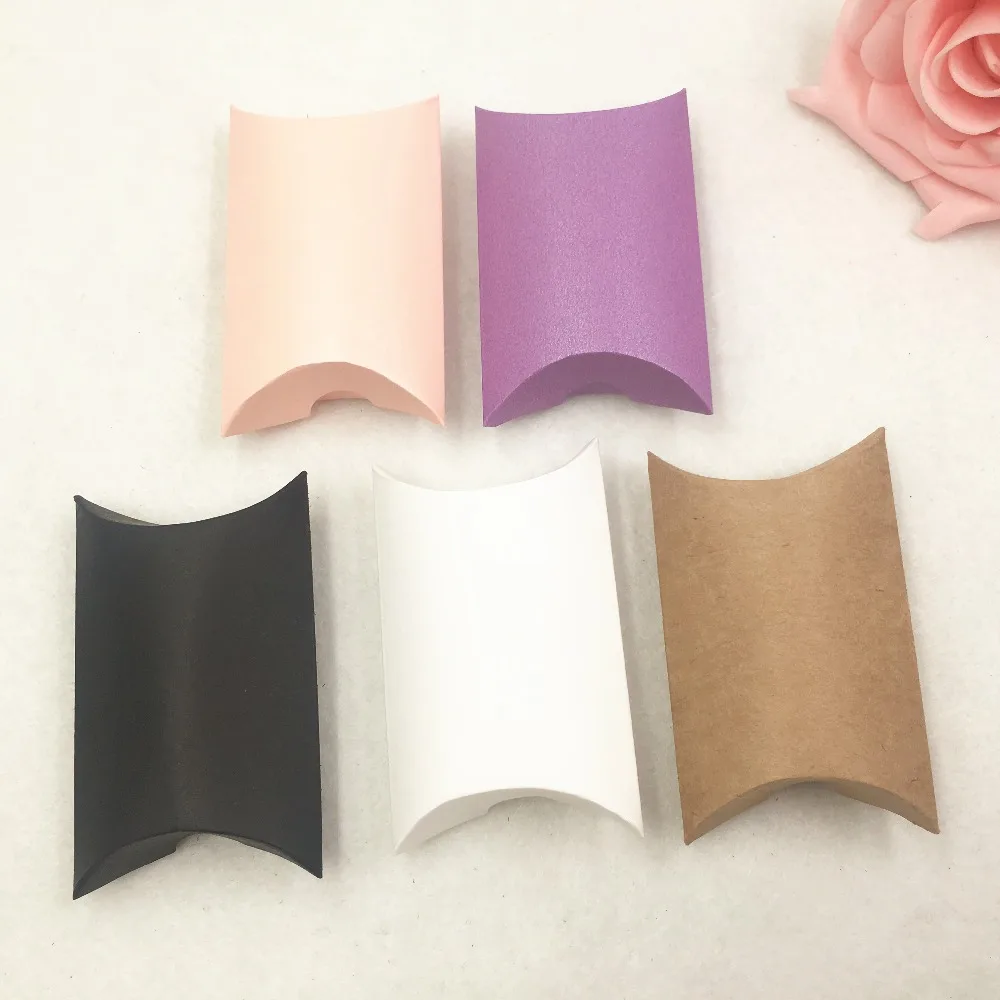 

20 pcs 8x5.5x2cm small and cute color pillow box wedding decoration party candy / snack box