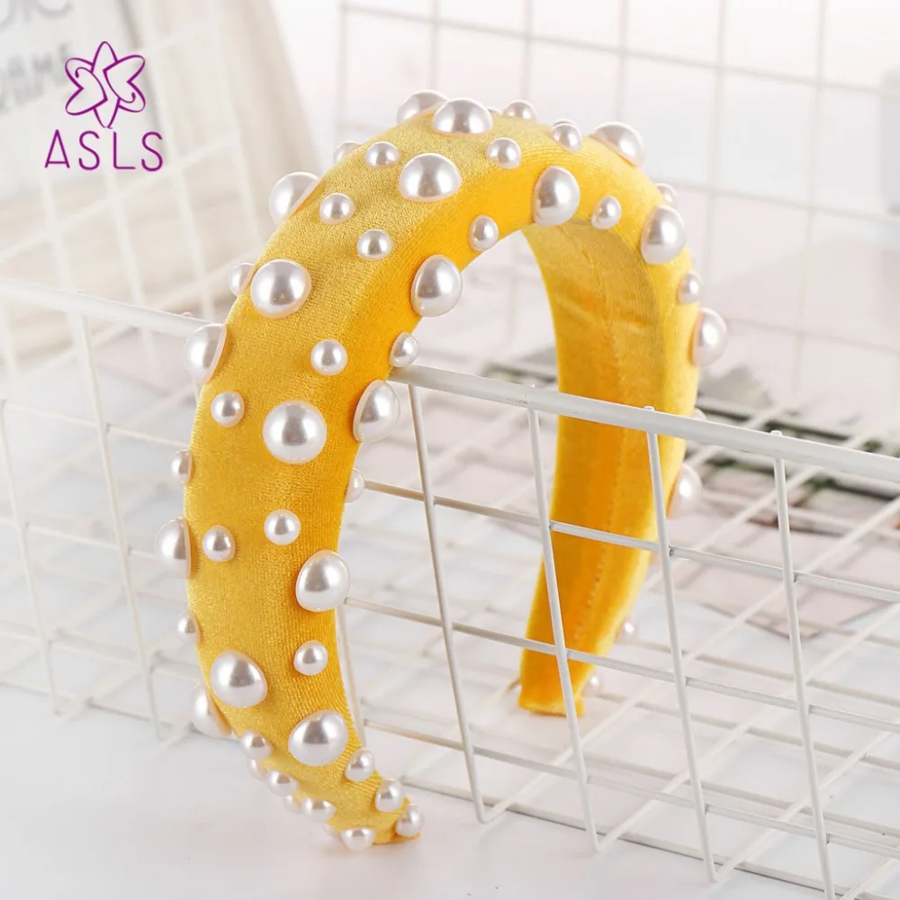 11635581893_1270434164