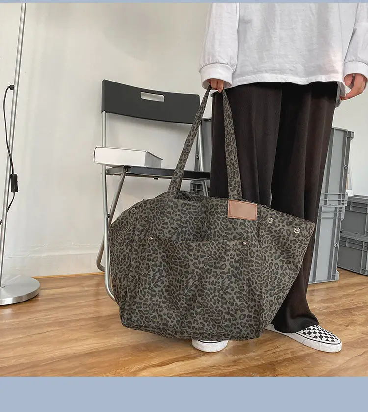 Antra Leopard Puffy Mom Bag | Studio Noos