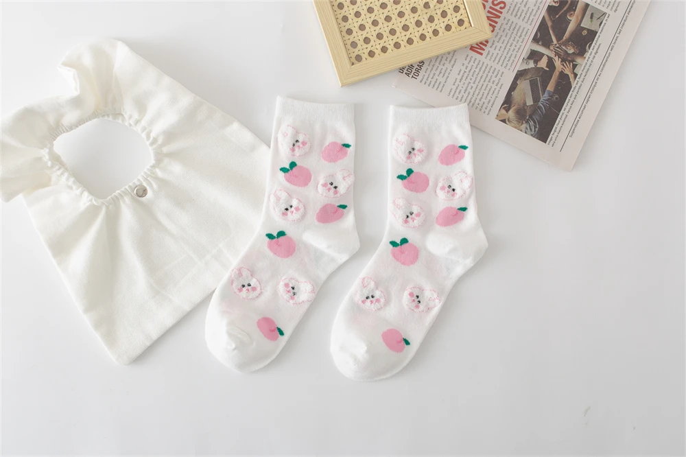 Neue Chic Mädchen Niedlichen Cartoon 3D Haarigen Feder Garn Kaninchen Bär Pfirsich Kirsche Weiche Baumwolle Casual Socken Adrette Dropship – Detail 9