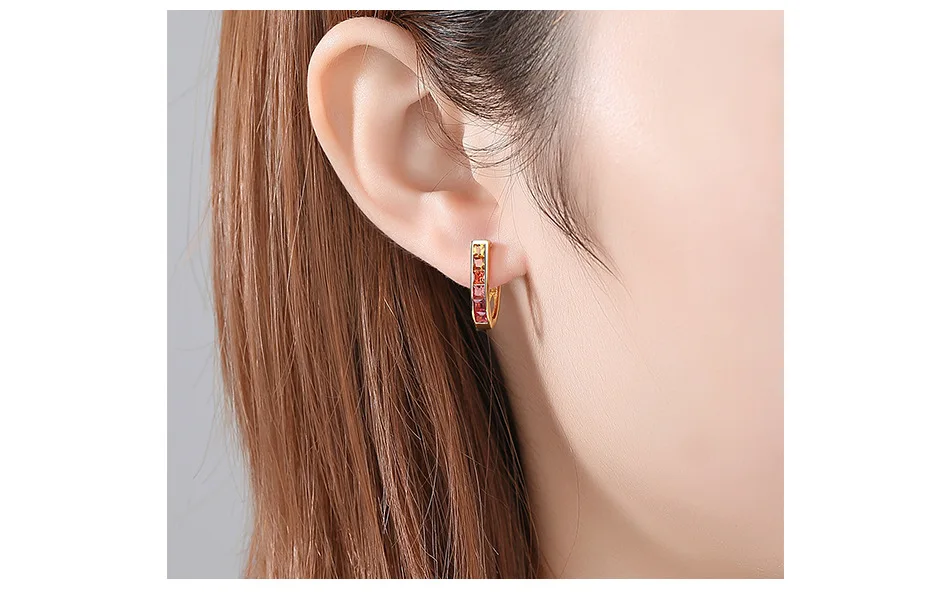 11233748512_1644834497