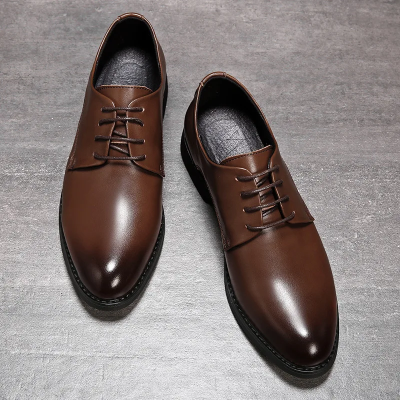 Новинка года; Летняя мужская обувь; мужские деловые туфли в британском стиле; кожаные туфли с острым носком и кружевом