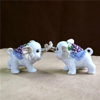 

Porcelain Blue Berry Elephant Lovers Miniature Ceramic Game Elephant Figure Home Decor Art and Craft Ornament Trinket Present