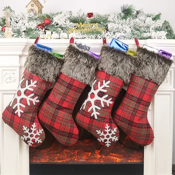 

3Pcs/Set Decorative Christmas Socks Snowflake Plaid Red Socks Christmas Tree Decoration Gift Sock