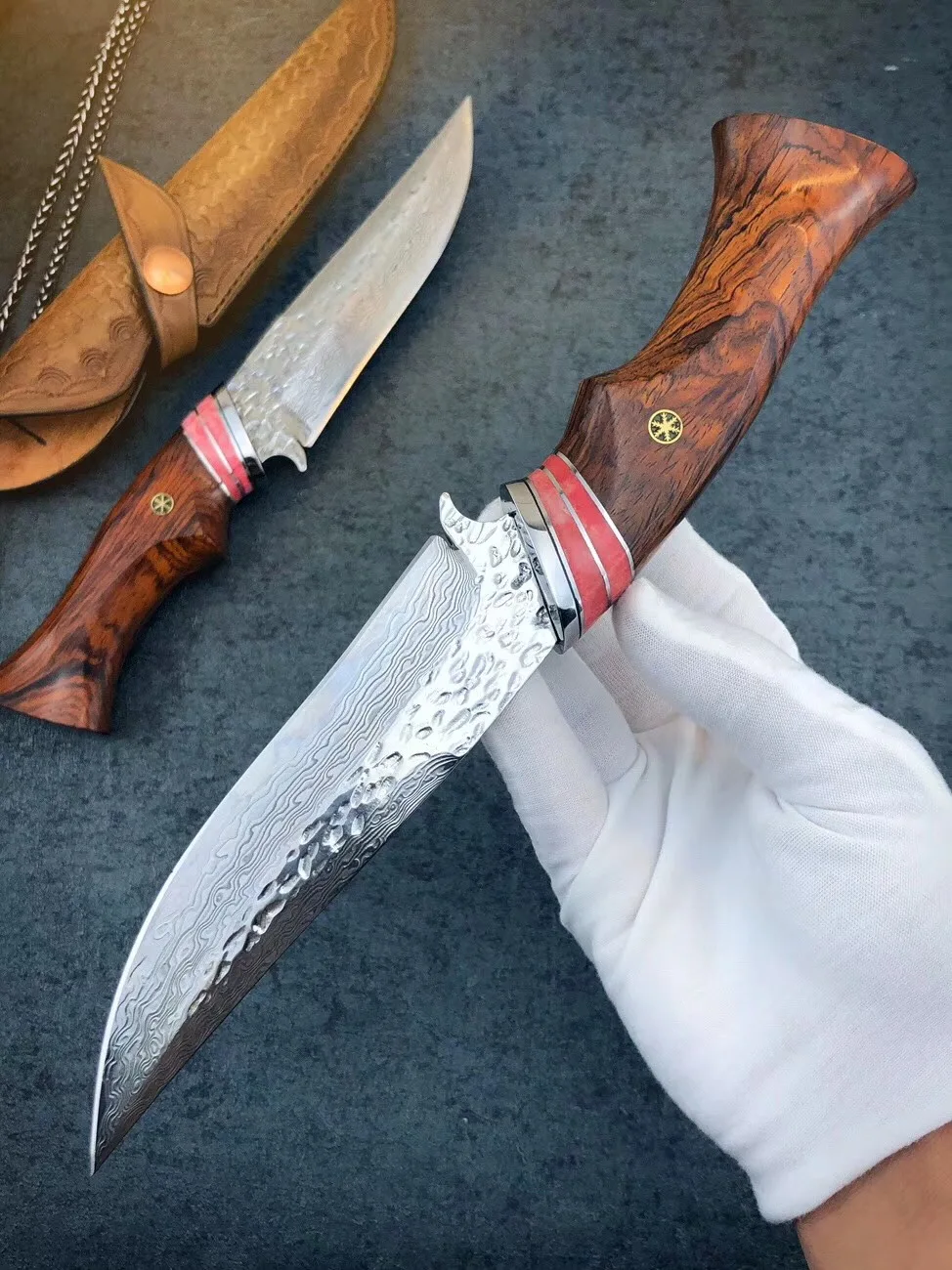Ручной работы кованые высокой твердости VG10 Дамасские Ножи фиксированный охотничий нож шаблон стальной открытый нож