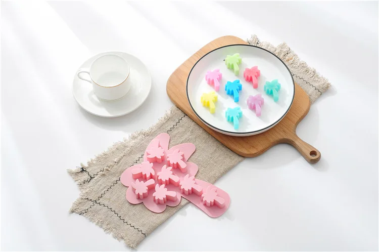 11336038595_1937176052