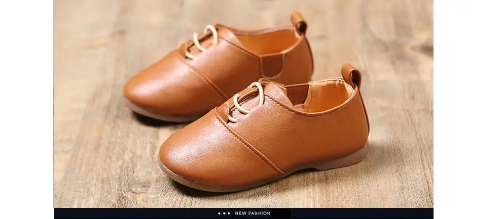 Sapatos de Couro 21-30 da Criança do Bebê Primavera Crianças Meninos Mocassins Tamanho Primeiros Caminhantes Sapatos Baixos Casuais pu 11 High Quality Mamãe e Bebê