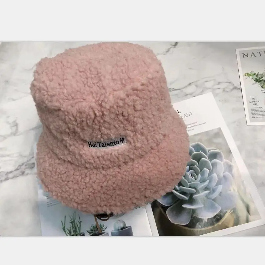 Женская однотонная овечья флисовая шляпа с вышитыми буквами Пушистая Шапка Из Искусственного Меха Теплые Зимние шапки из искусственного плюшевого меха Рыбацкая шапка - Цвет: Pink