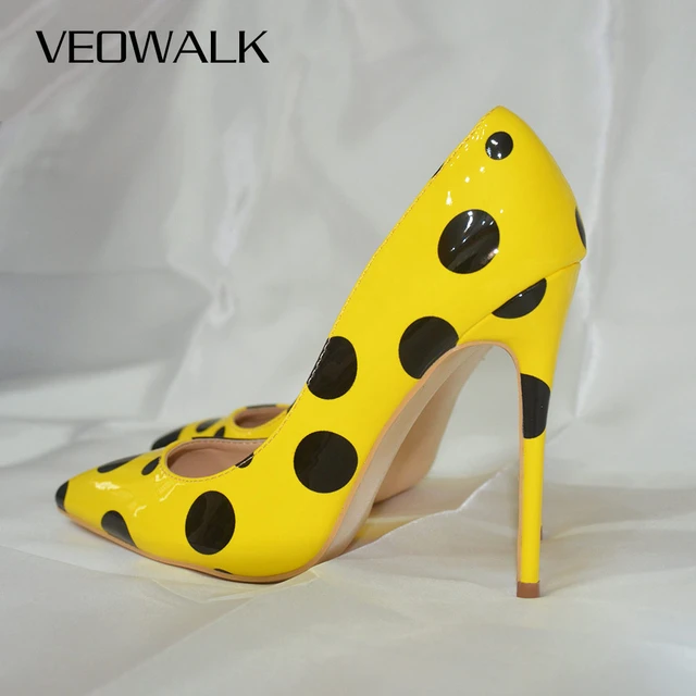 Vorhes Yellow Heels – Classy Mod LLC