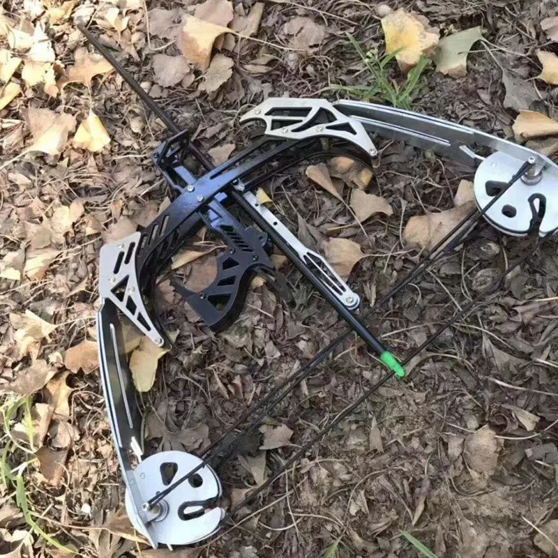 The new mini bow and arrow slingshot 35 pound compound bow outdoor