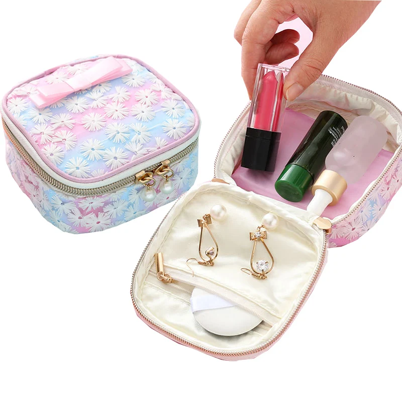 

Women Travel Small Cosmetic Bags Fashion Embroidery Mesh Makeup Bags Girl Beauty Wash Organizer Storage Make Up Kit Toiletry