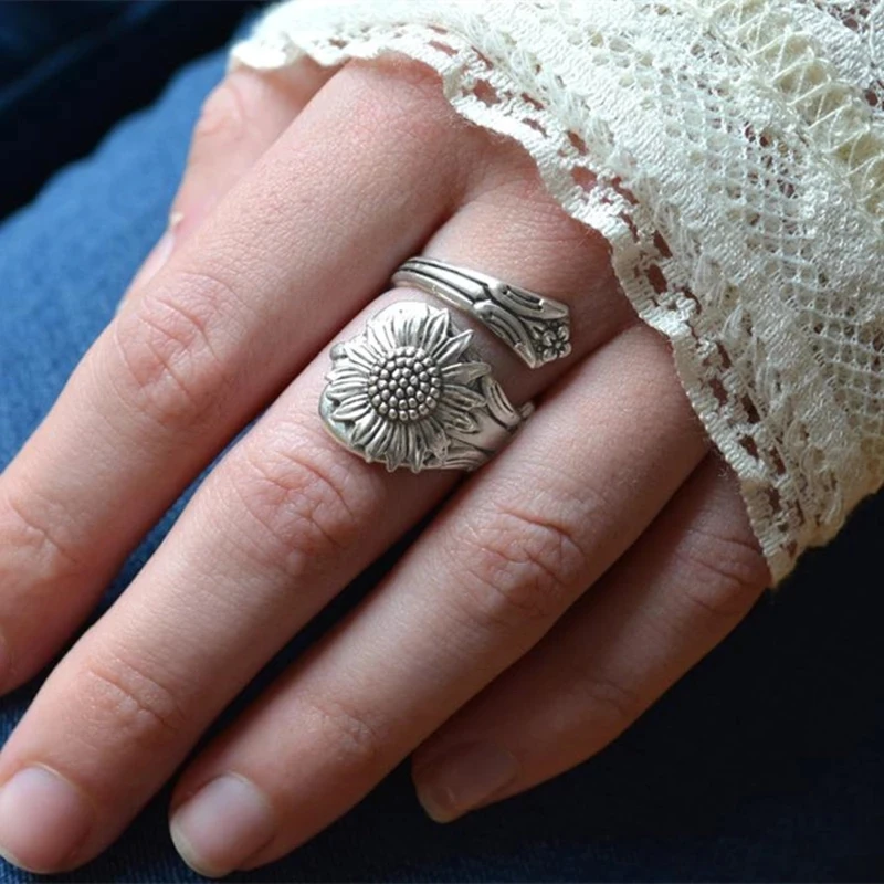 Bohemia-Silver-Color-Sunflower-Ring-Flower-Spoon-Daisy-Rings-for-Women-Female-Wild-Flower-Ring-Boho.jpg_Q90.jpg_.webp (5)