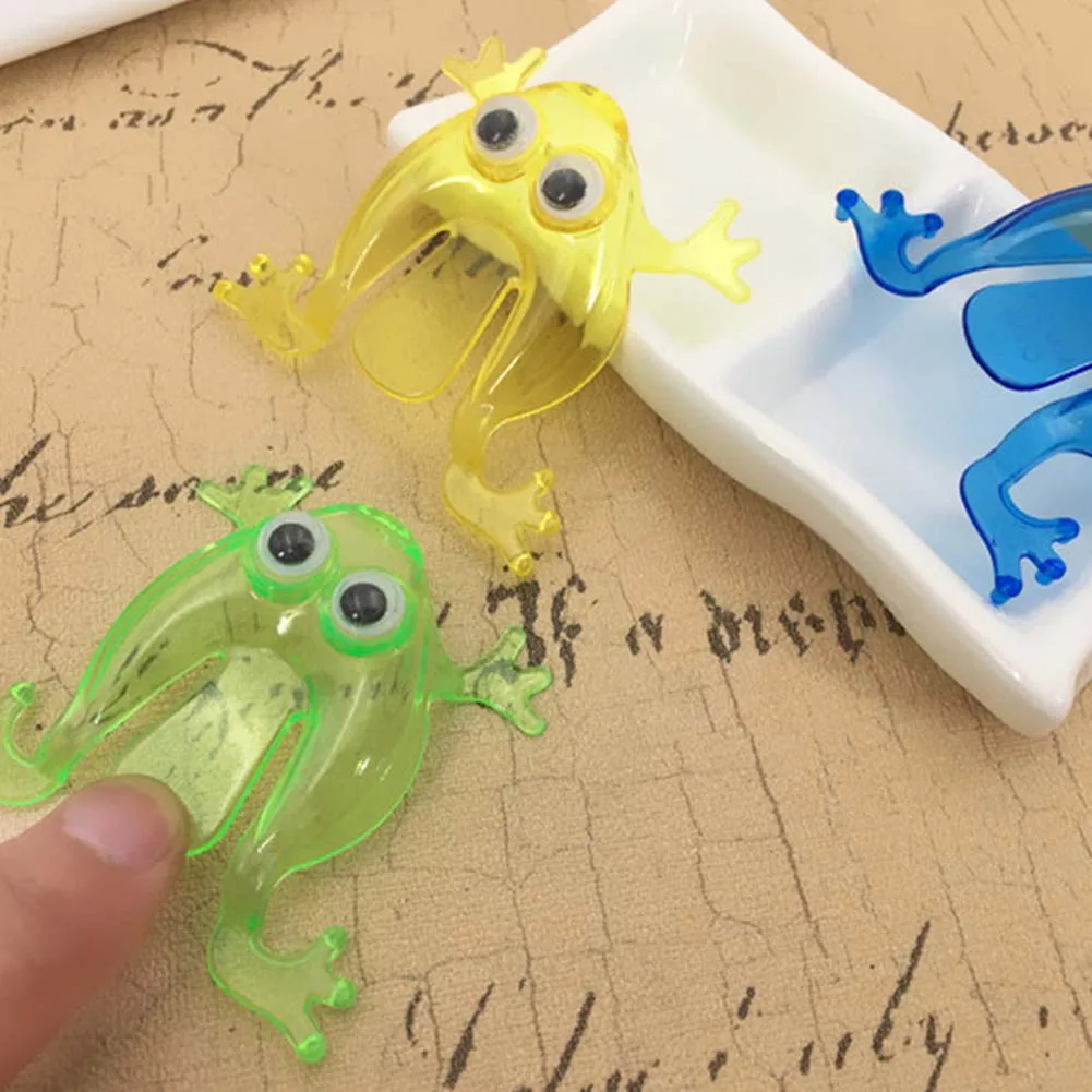 10 шт. мини прыгающая лягушка пальчиковая настольная игра детские игрушки подарок вечерние Игрушки фигурки лягушка модель пластиковая лягушка прыгающая игрушка