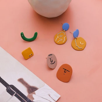 

2020 New Irregular Cute Cartoon Animal Stud Earring For Women Girl Creative Lovely Flower Heart Asymmetric Brincos Epoxy Jewelry
