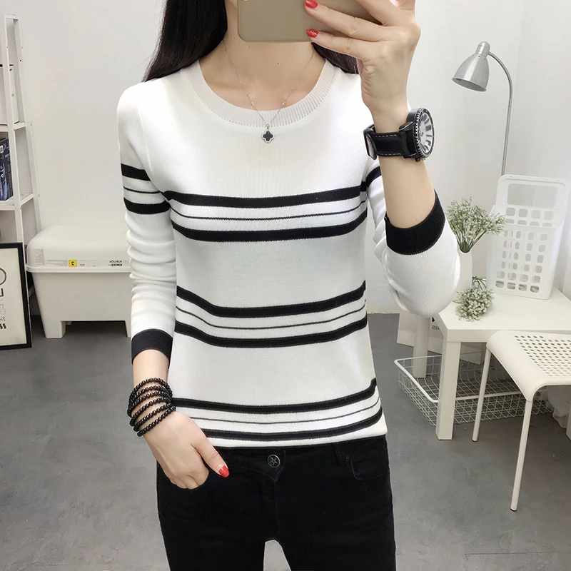 

Women's autumn/winter long sleeves classic versatile striped sweater with round neck pullover as a base sweater