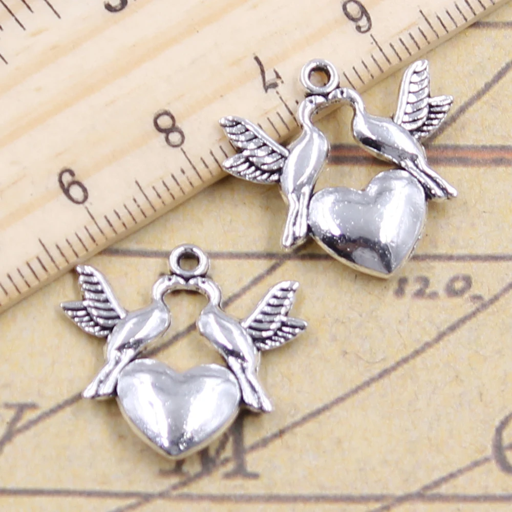 10 шт. Подвески поцелуи голуби птицы сердце 21x22mm Тибетский серебристый цвет Кулоны