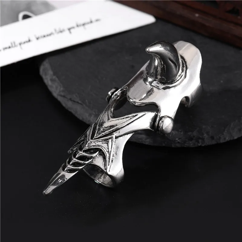 Heavy Rock Punk Knuckle Ring Retro Rhino Gothic Scroll Armor Knuckle