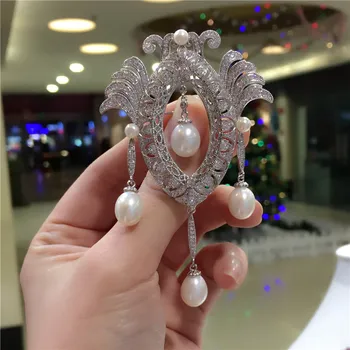 

High-grade microscope zircon elegant white freshwater pearl temperament court brooch fashion jewelry