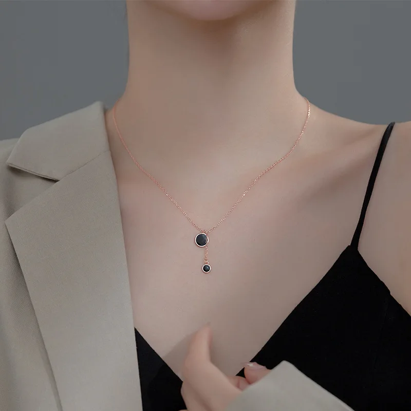 

MloveAcc 925 Sterling Silver Black Round Necklace Simple Creative Pendant Female Short Clavicle Chain Ladies Vintage High Jewel