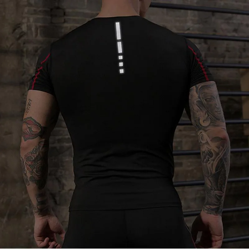 Мужская футболка с коротким рукавом облегающая быстросохнущая со