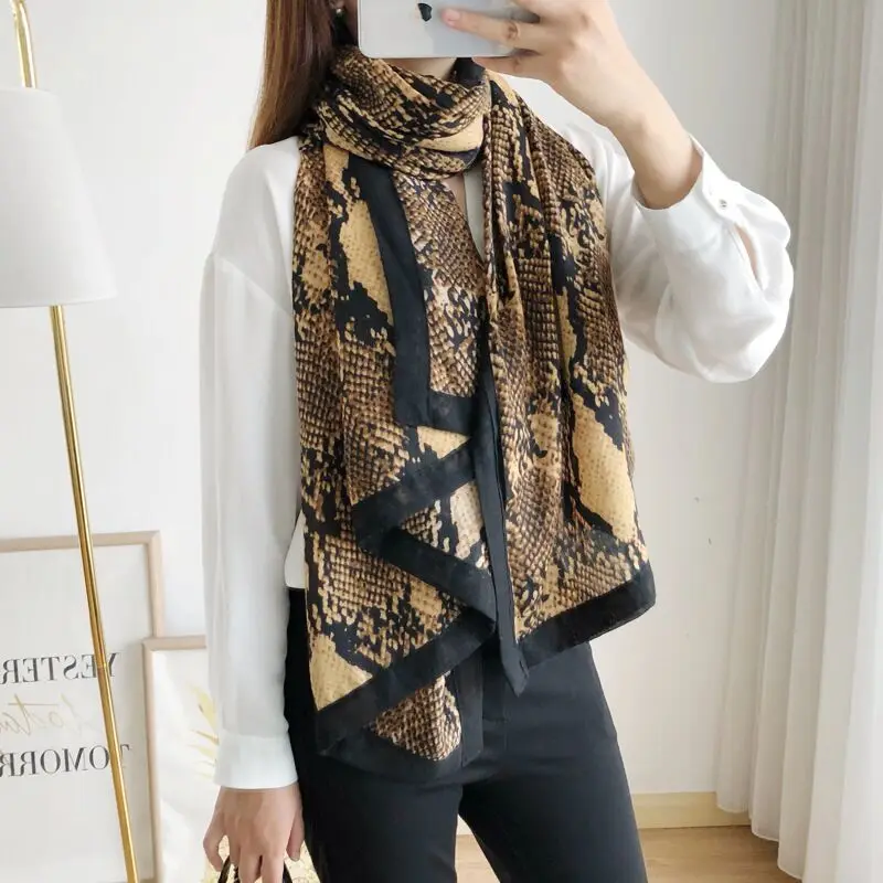 

Trendy designer snake pattern fashion women lightweight border scarf shawls soft wraps headband hijab foulard bandana LL190922