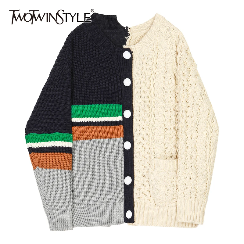 Женский Асимметричный свитер TWOTWINSTYLE трикотажный с круглым вырезом и длинным