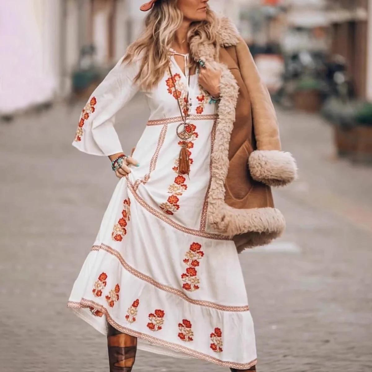 

2020 Spring Boho Floral Embroidery Maxi Dress Wrist Sleeve V Neck Vintage Vestidos Loose Casual Beach Clothes Long Women Dresses