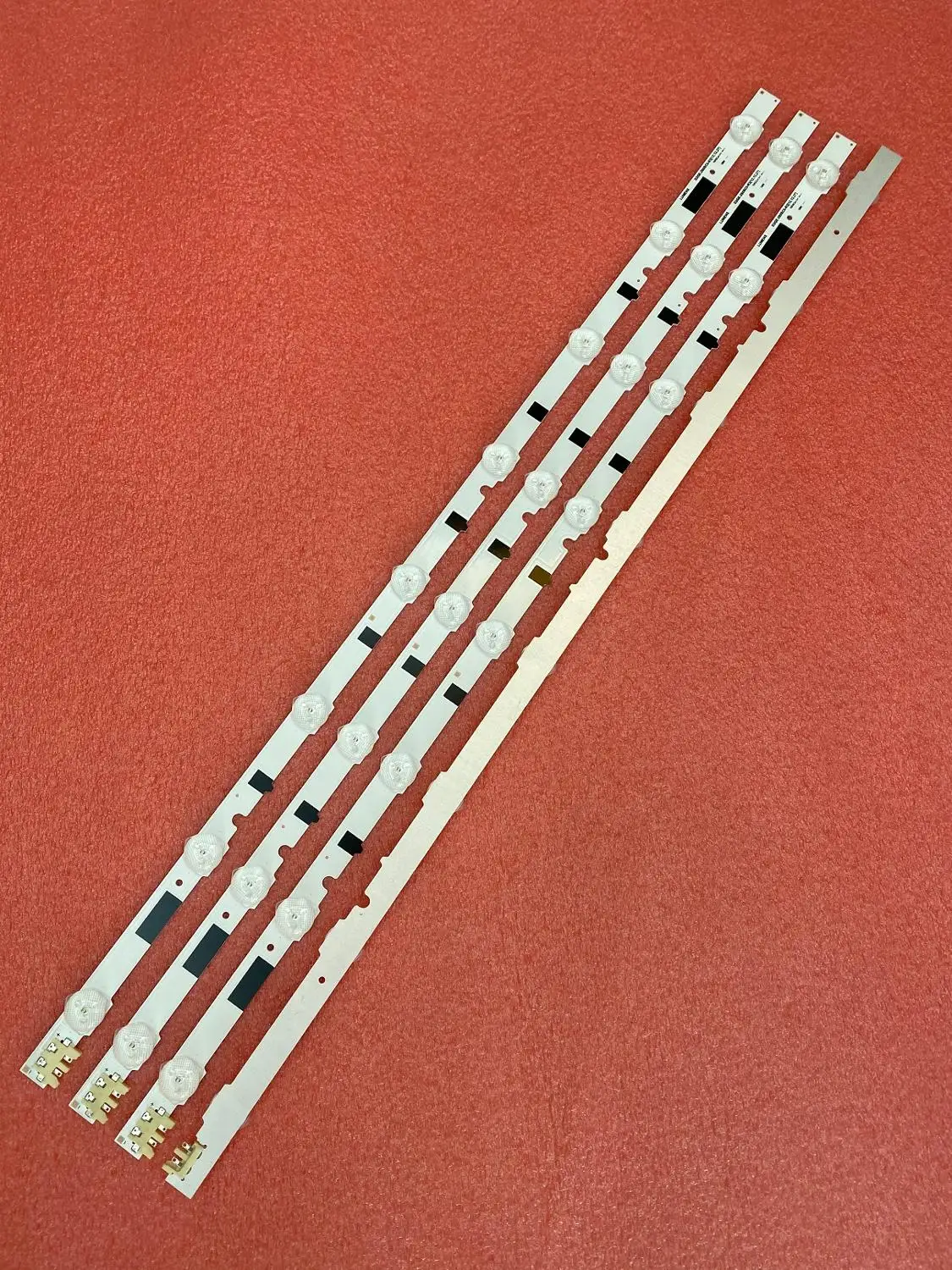 

New 60 PCS LED backlight strip for Samsung UE28F4000A ST2751A01 HG28EB460 2013SVS28H D2GE-280SC0-R3 BN96-25298A UE28F4000AKXRU