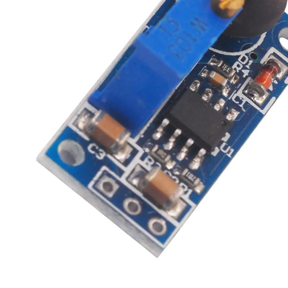 Модуль Boost Mc34063A_Boost может повысить низкое напряжение до определенного диапазона профессионального напряжения