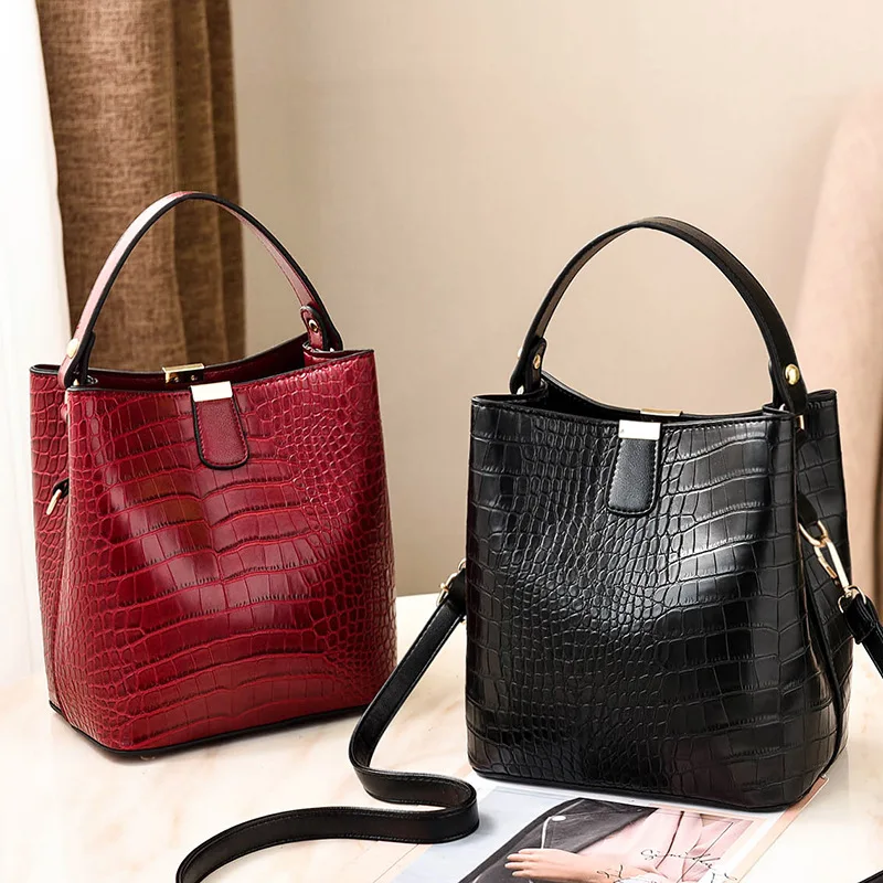 Женская Повседневная Большая женская сумка высокого качества PU женская бордовая черная сумка через плечо Прямая поставка FH076
