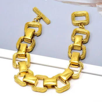 

Wholesale New Arrival Statement Gold Metal Square Bracelet Bijoux High-Quality Fashion Trend Bracelets Accessories For Women