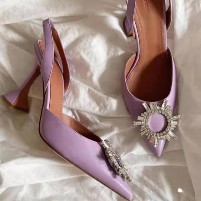 Demi-pantoufles à la mode pour femmes, sandales à la mode avec strass scintillants, chaussures à talons en verre de vin en Satin, pantoufles à bout fermé, nouvelle collection 1