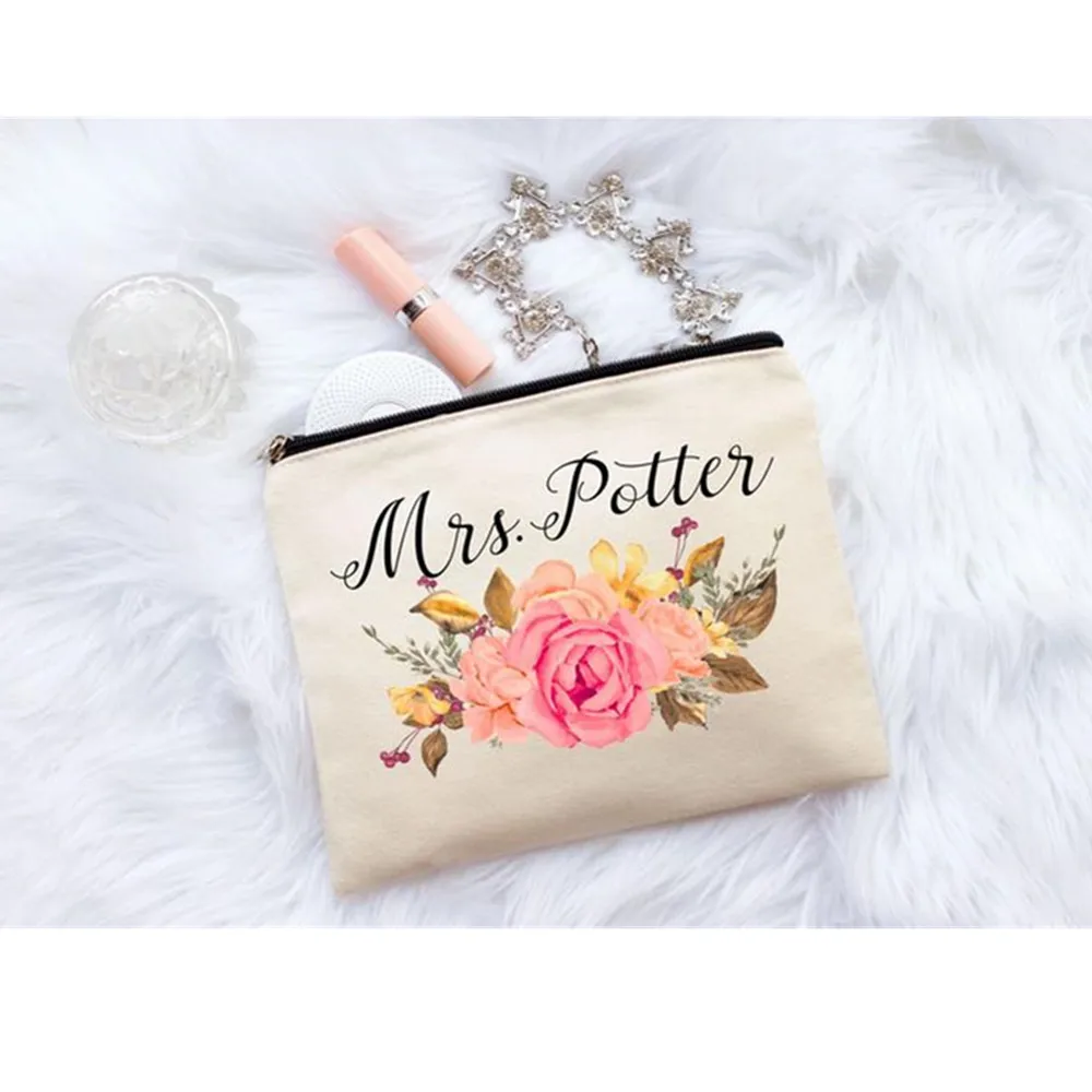 

Bridesmaid Gift Make Up Bag custom flowers Maid of Honour bags Unique Gift for Bridal Party decoration bachelorette cosmetic bag