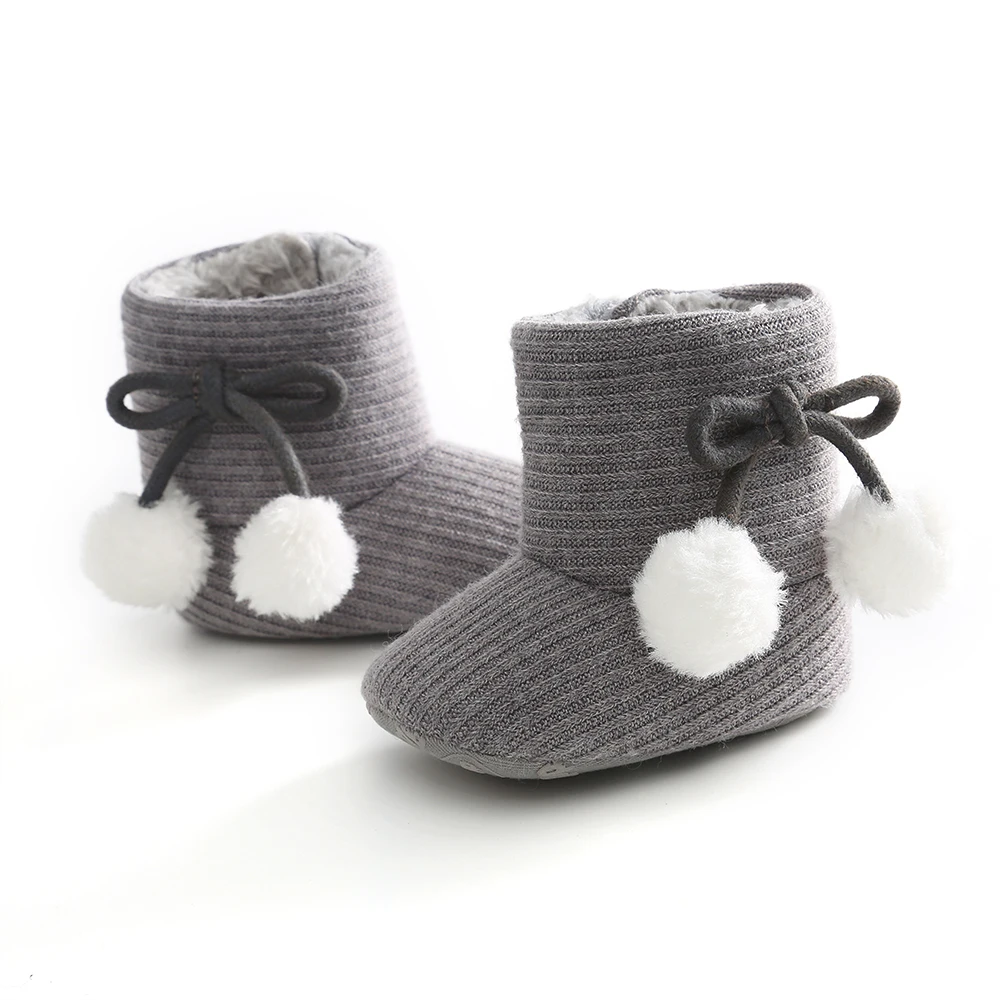 Новинка; сезон осень-зима; зимние сапоги для малышей; теплая зимняя обувь для новорожденных; обувь для малышей с пушистыми шариками; обувь для малышей; нескользящая обувь для малышей