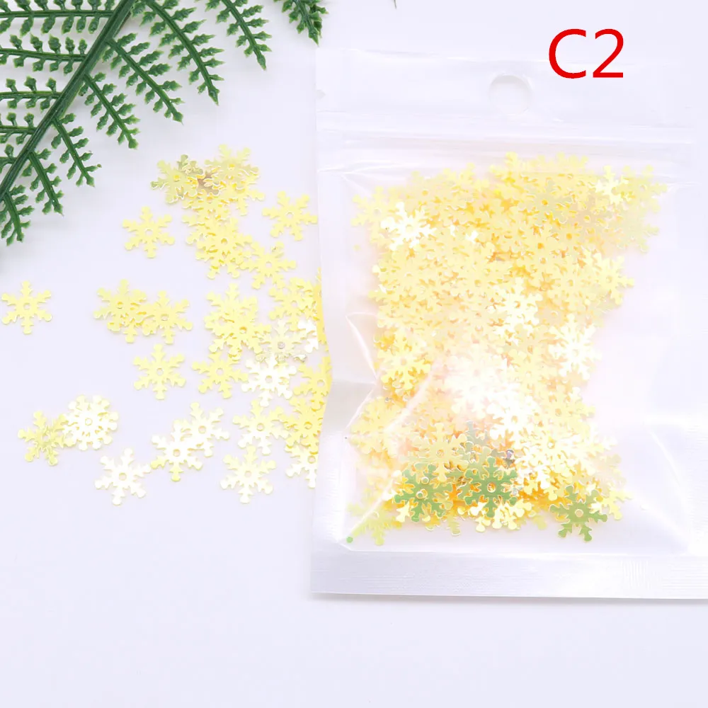 10mm Snowflake Pvc Sequins Christmas Dress Slime Mobile Phone Shell Filled With Diy Accessories Clothing Materials Accessories - Цвет: C2