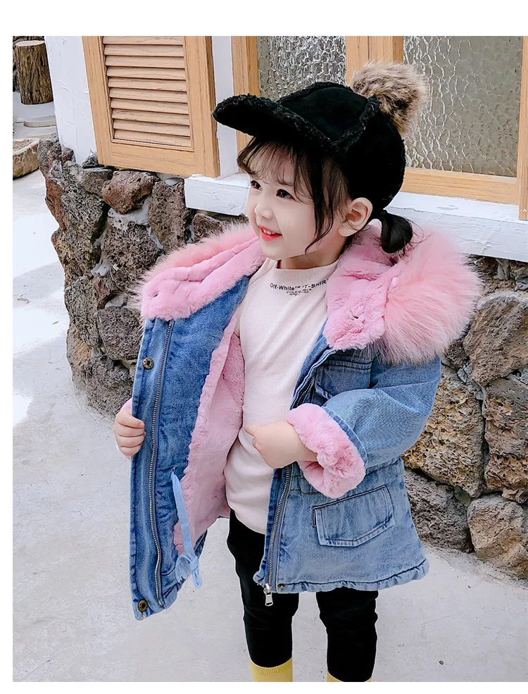 Новая зимняя куртка в Корейском стиле из искусственного меха с длинными рукавами, очень теплая джинсовая куртка с капюшоном верхняя одежда с воротником из настоящего меха для девочек