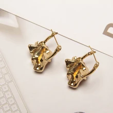 HUANZHI нерегулярные Расширенный чувство для женщин золото цвет нержавеющая сталь Шарм Мода Femme матовая серьга подарок