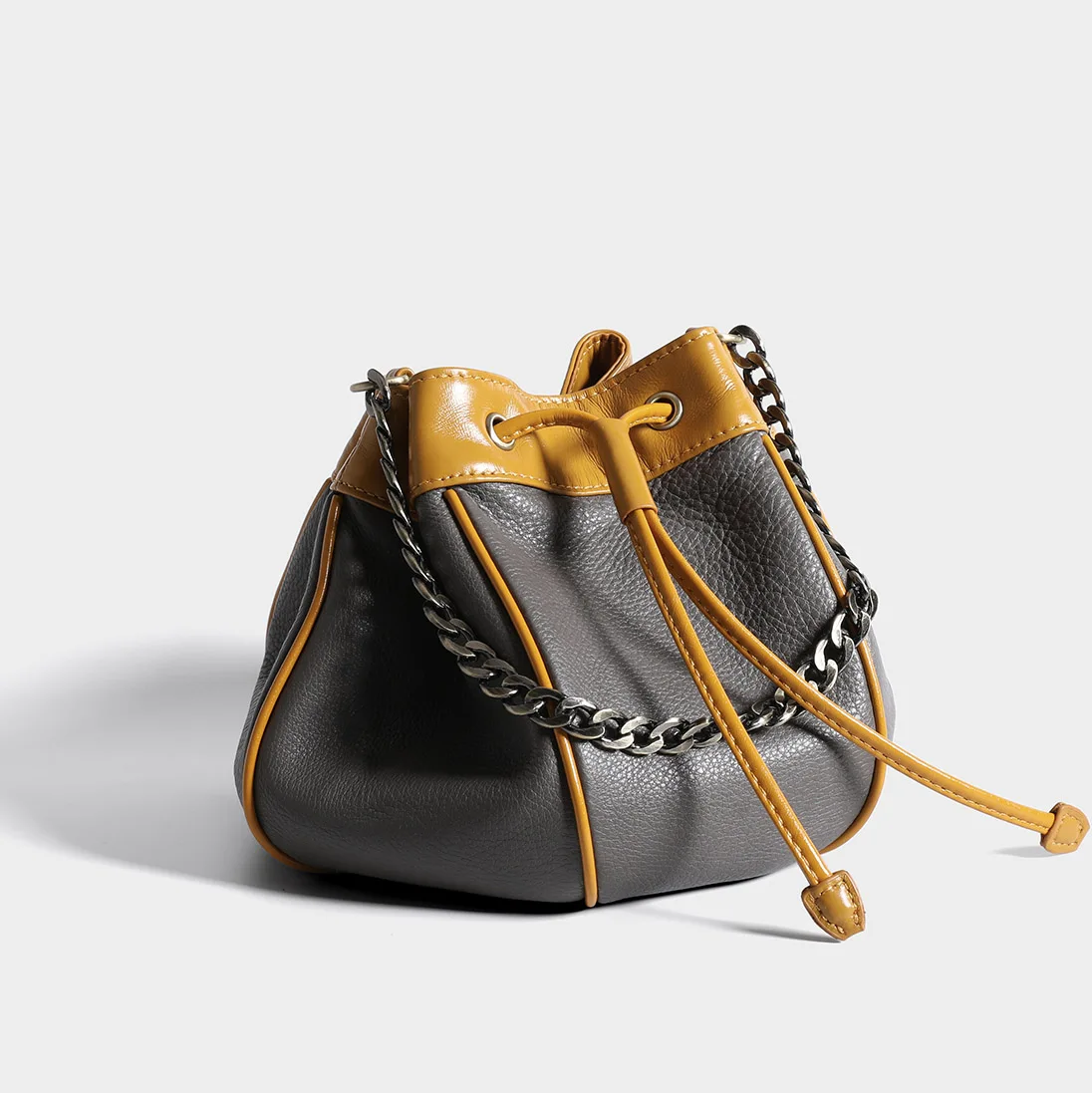 High-end emmer bag vrouwelijke 2019 nieuwe een-schouder keten tas lederen Messenger bag boodschappentas forenzenzak portemonnee High-end emmer bag vrouwelijke 2019 nieuwe een-schouder keten tas lederen Messenger bag boodschappentas forenzenzak portemonnee