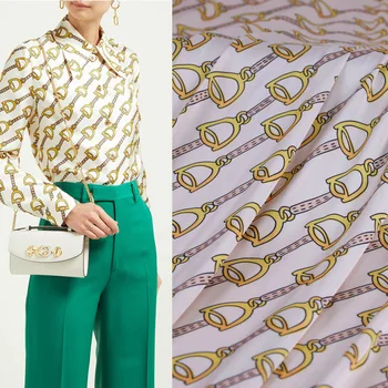 

100x145cm Yellow Background Chain Printed Imitate Silk Satin Fabricr Fabric for Woman Dresses Skirts Blouse Pants DIY Sewing